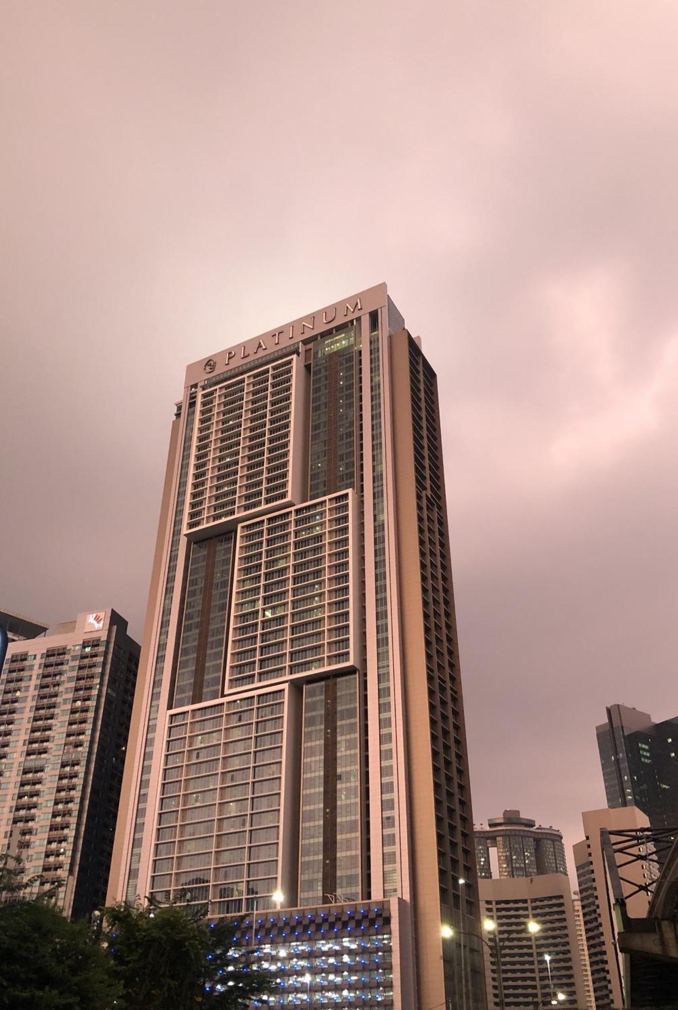 Platinum Klcc Pool View Apartment Kuala Lumpur Exterior photo